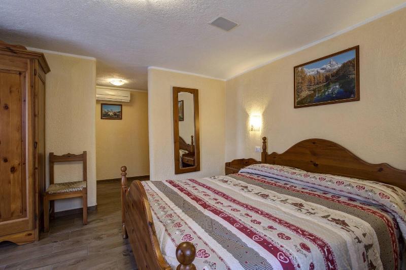 Hotel Cecchin Aosta Kültér fotó