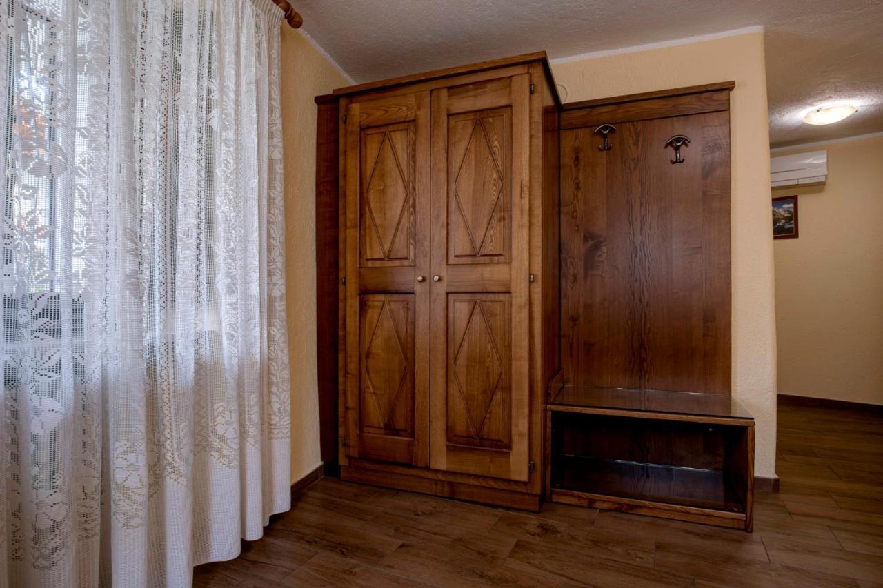 Hotel Cecchin Aosta Kültér fotó