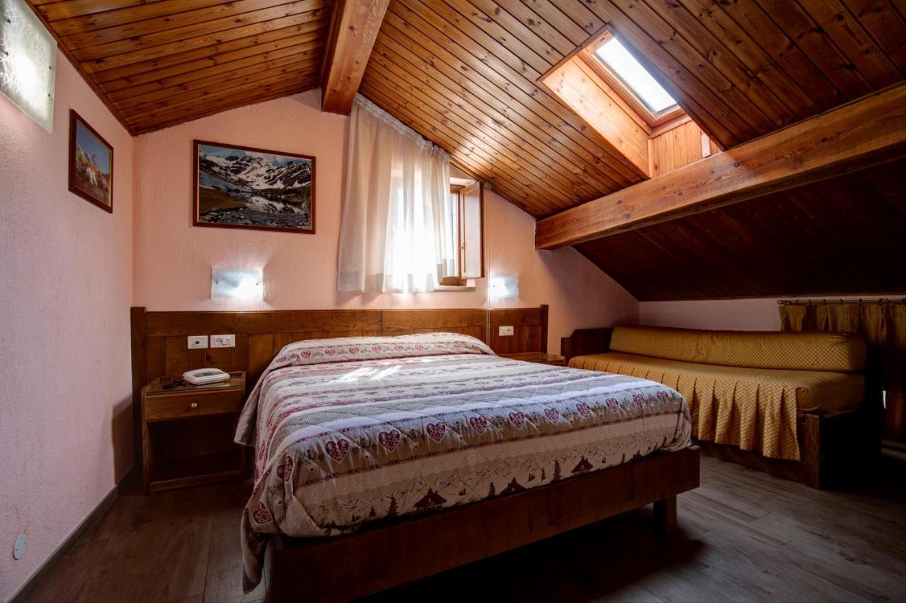 Hotel Cecchin Aosta Kültér fotó