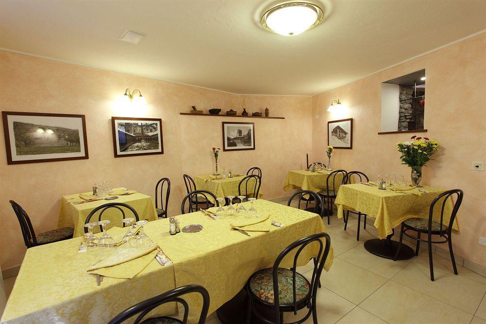 Hotel Cecchin Aosta Kültér fotó