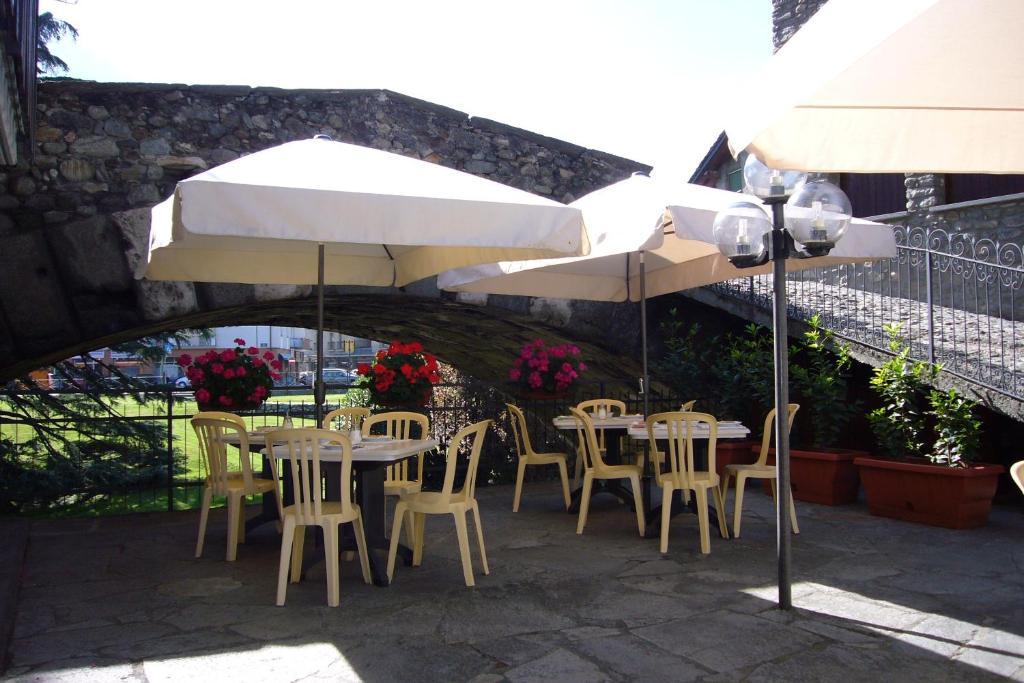 Hotel Cecchin Aosta Kültér fotó