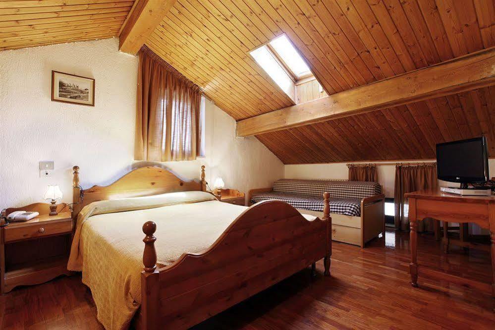 Hotel Cecchin Aosta Kültér fotó